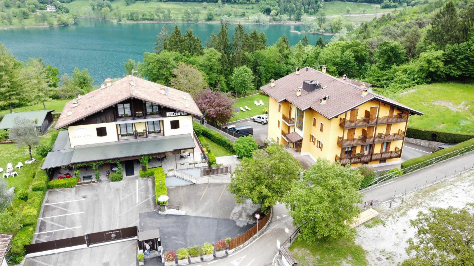 Albergo Stella Alpina Tenno Eksteriør billede