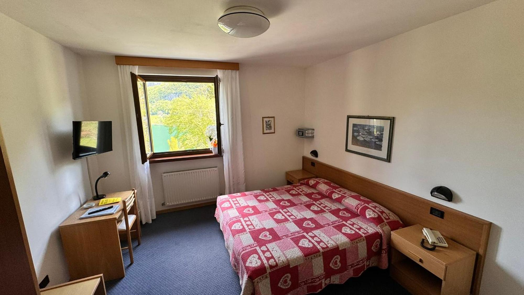 Albergo Stella Alpina Tenno Eksteriør billede