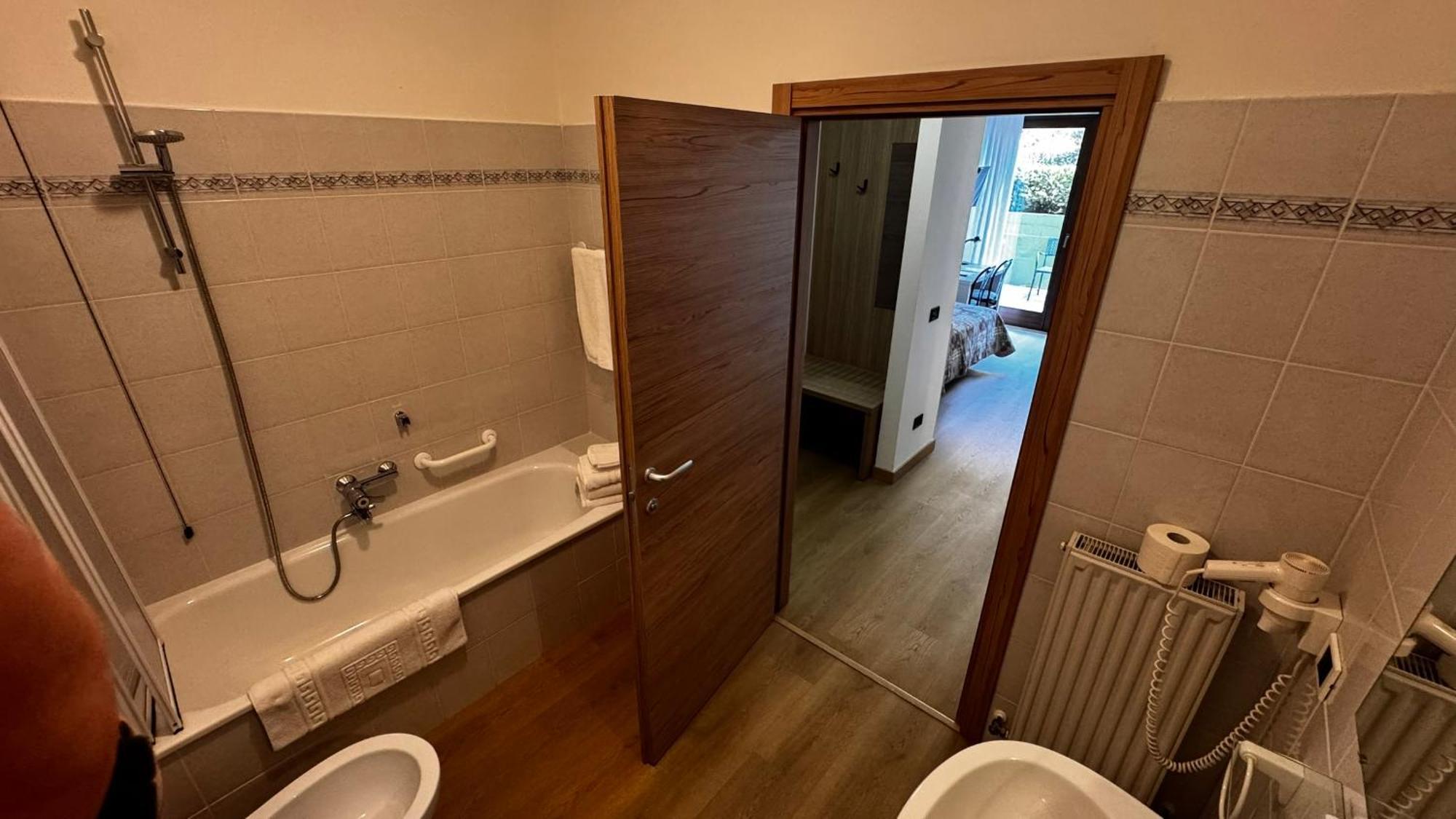 Albergo Stella Alpina Tenno Eksteriør billede